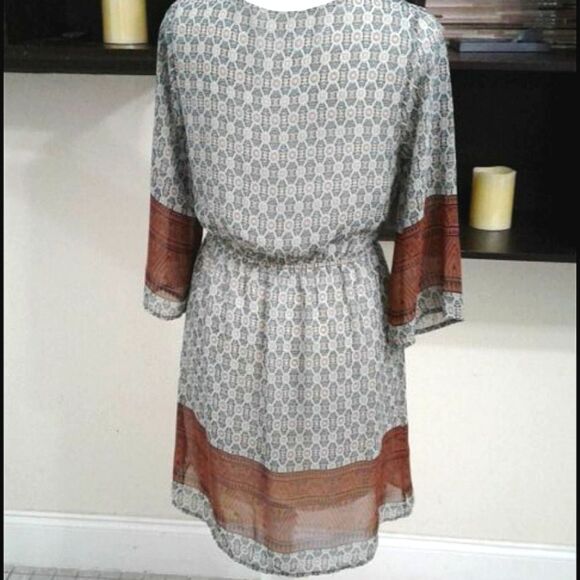 Everly Boho Gypsy Green & Brown 3/4 Sleeve Flowy Chic Mini Dress - Picture 5 of 9